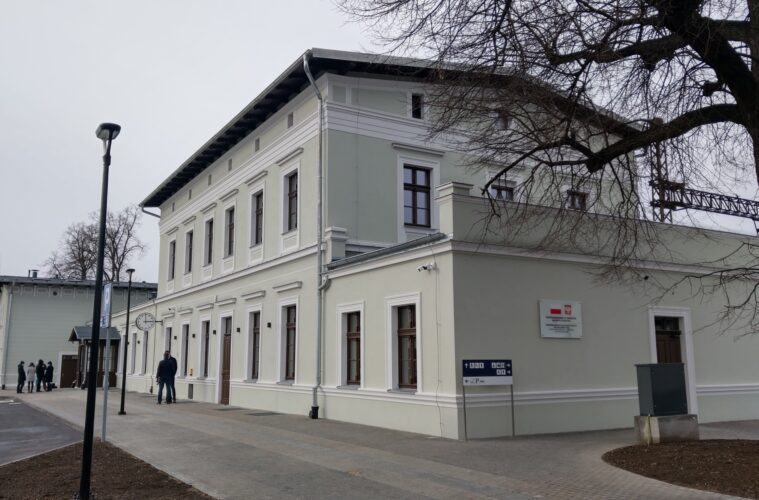 dworzec Kątach Wrocławskich