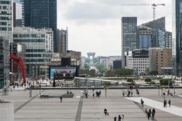 dzielnica La Défense w Paryżu