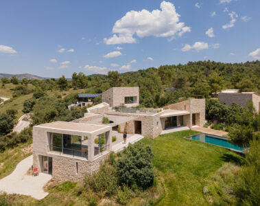 Dom z kamienia w Hiszpanii