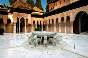 Lwy Alhambra