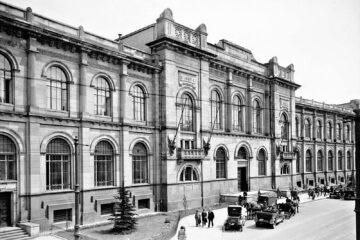 Budynek w latach 30. XX w.