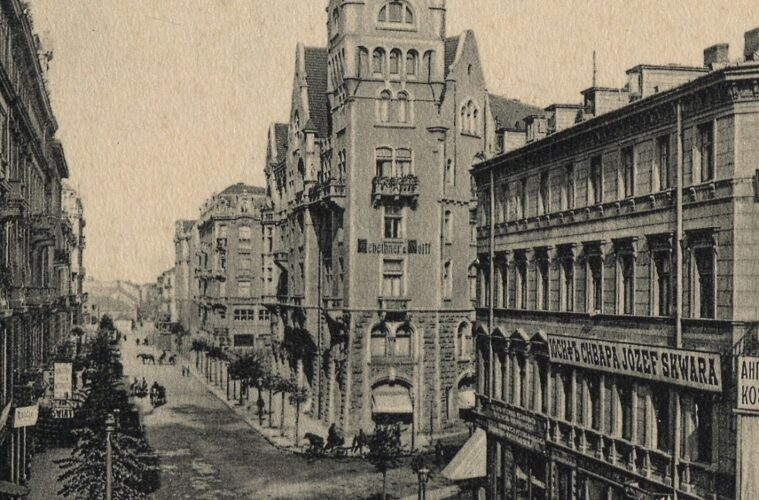 Rok 1912, Ulica Nowosienna, obecna Sienkiewicza. Autor: Saryusz Wolski, Źródło: Cyfrowa Biblioteka Narodowa Polona