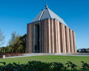 Nowy kościół w Guzowie