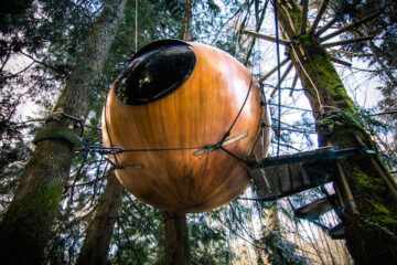 Gorgeous-Spherical-Tree-House-Hotel-in-Canada-8