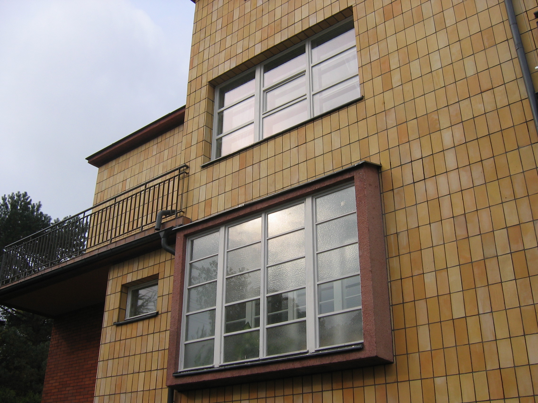 modernistycznych okien