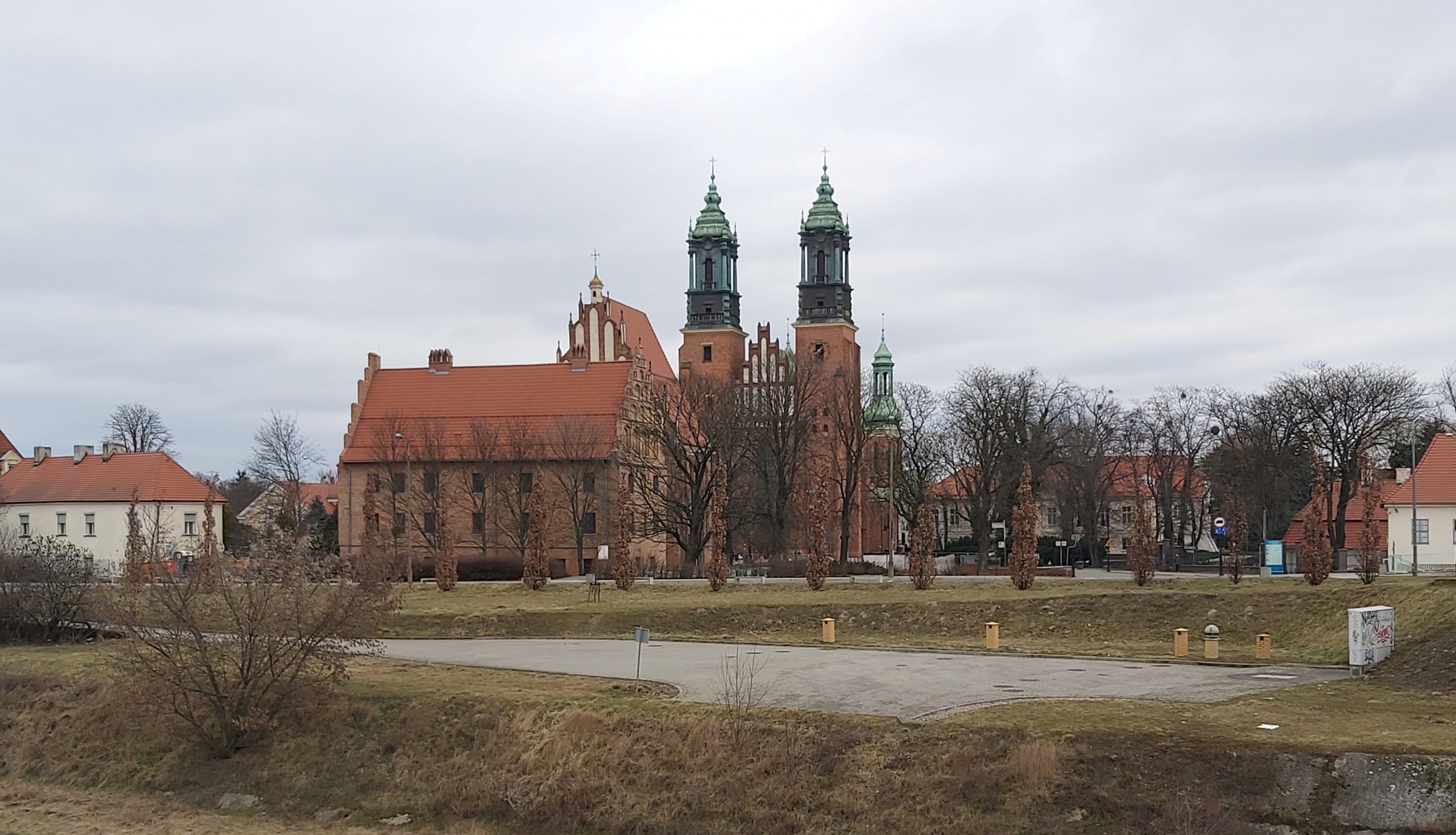 Powojenne losy poznańskiej katedry