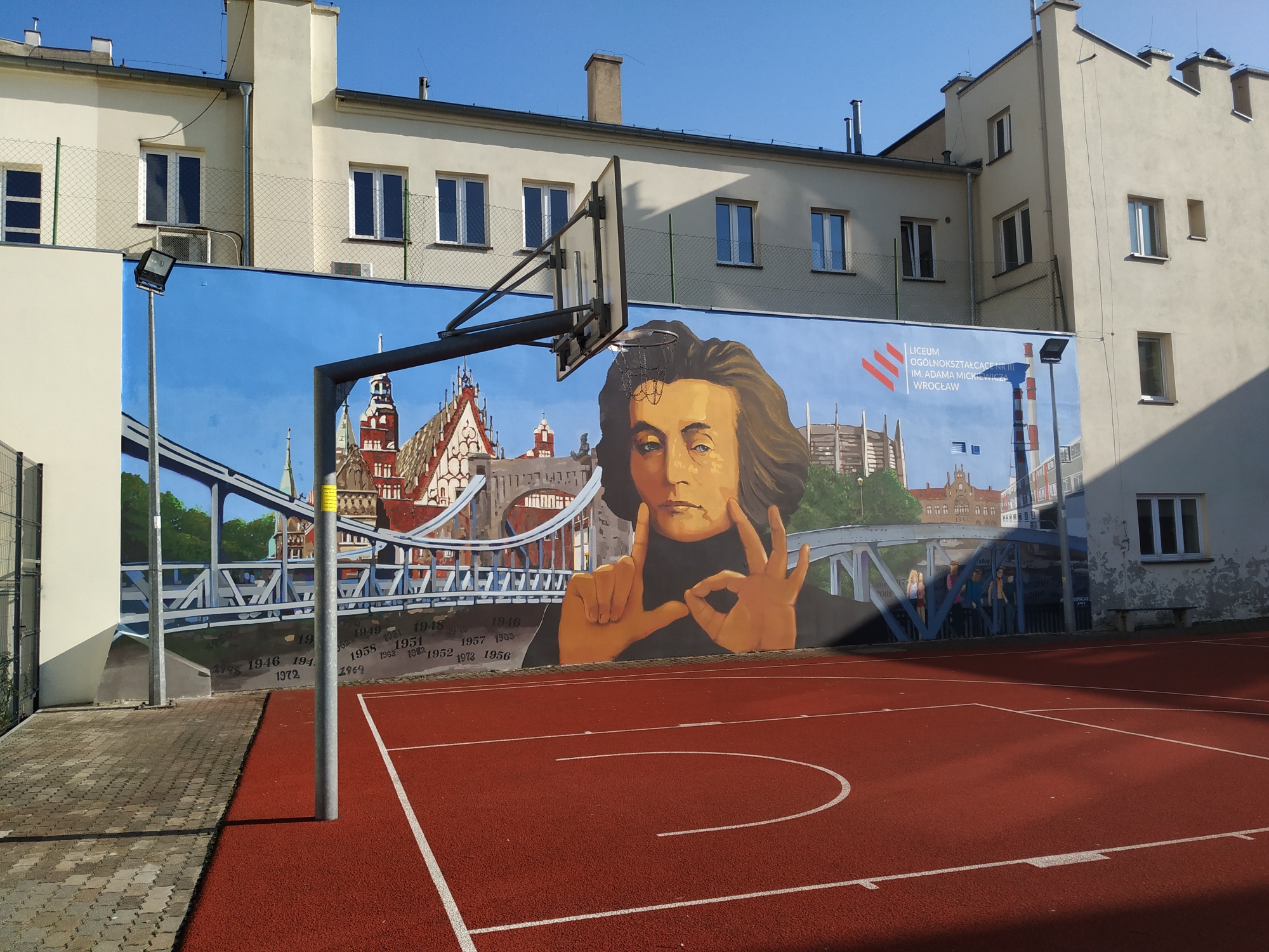 mural z Adamem Mickiewiczem