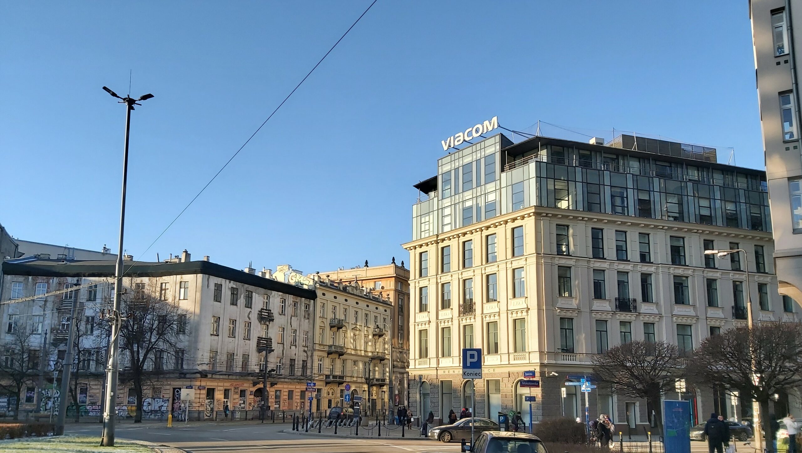 Miejsce z historią: Plac Zbawiciela w Warszawie